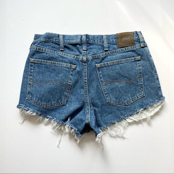 Vintage LEE Denim Shorts 32" High Rise Distressed‎ Hem Blue Jean Shorts - Picture 2 of 12
